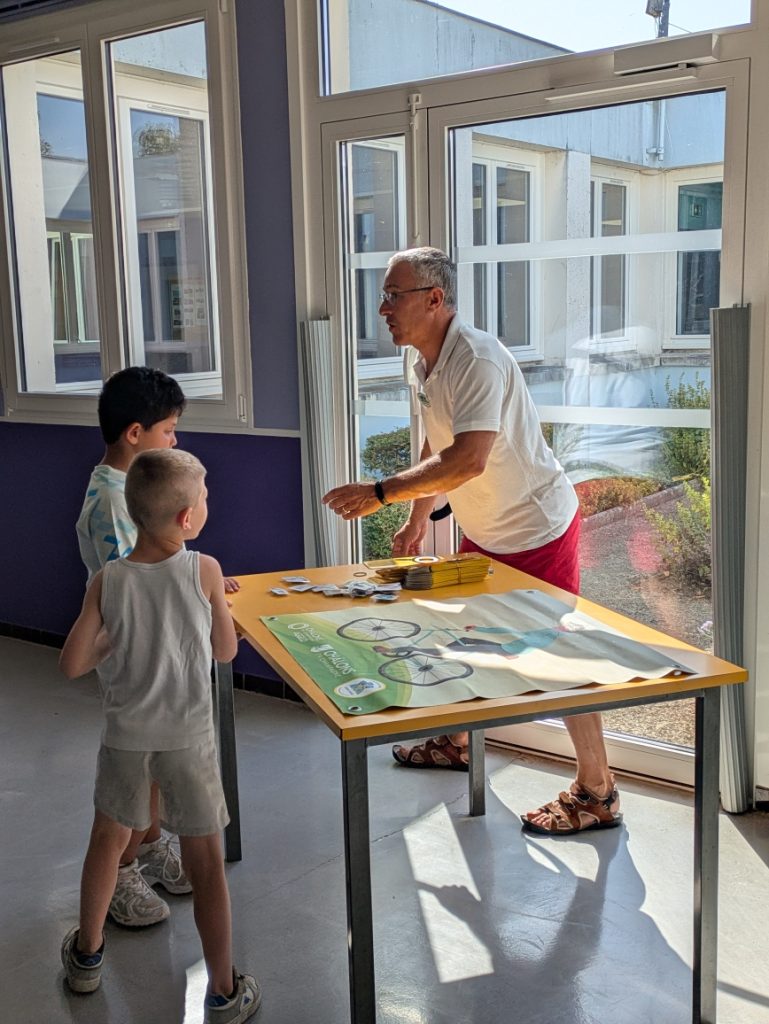 Une intervention d'A2R à l'école Croix Jean Robert raccourcie par la canicule